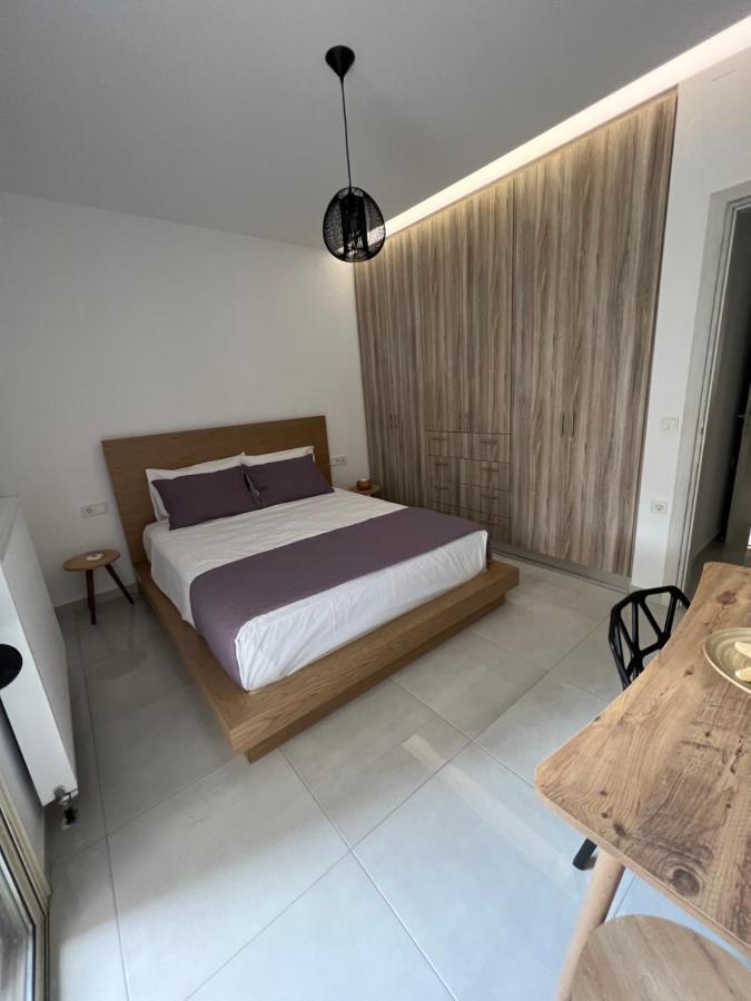 Modern Apartment Close To Airport With Gym And Bbq イラクリオン エクステリア 写真