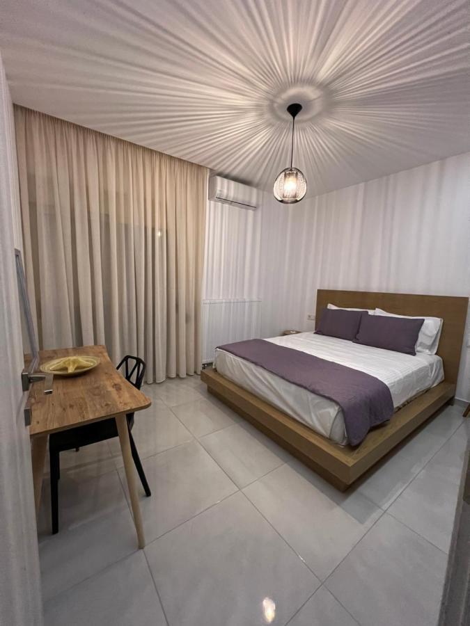 Modern Apartment Close To Airport With Gym And Bbq イラクリオン エクステリア 写真